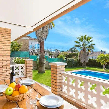 Villa- Fina Villa *
